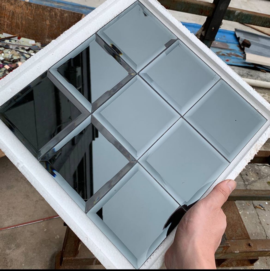 Зеркальная плитка настенное Wellamart 30x30 см