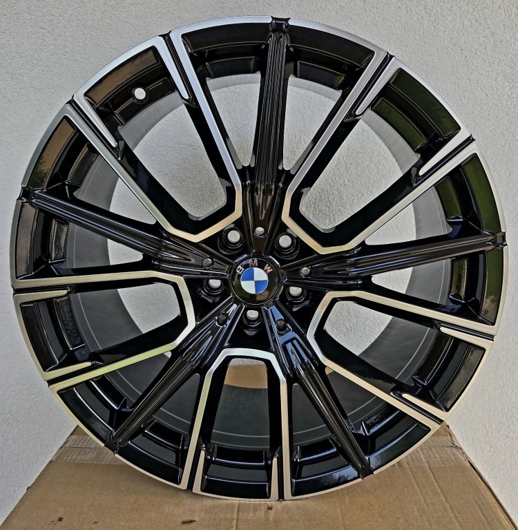 Rainbow BMW 3168 8.5/9.5x20/5x112 D66.6 ET30.35 4 диска черный, серебристый
