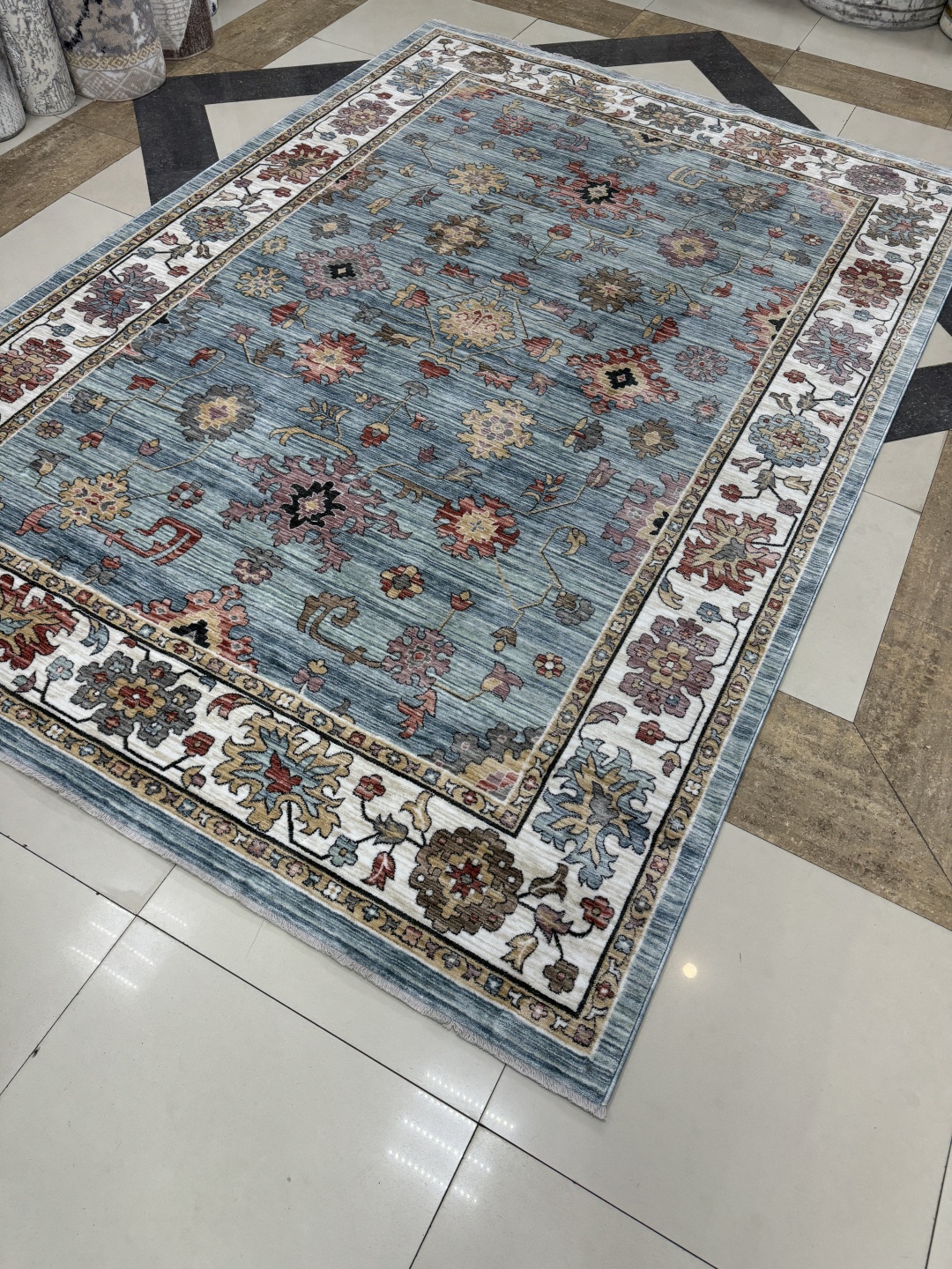 Ковер Valentis 250x350 см, короткий ворс, Турция