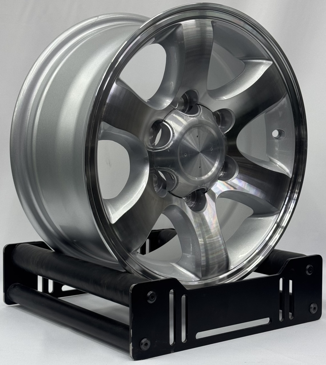 Wheels 031 7x15/6x139.7 D106.1 ET30 4 диска серебристый