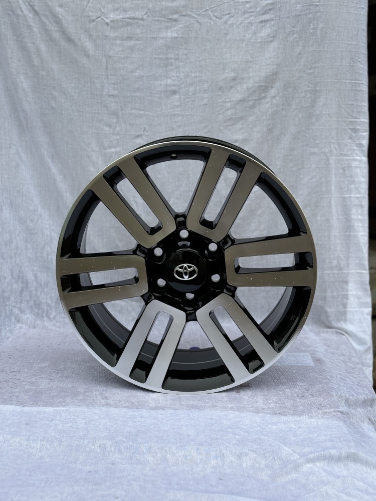 Rainbow 4RUNNER/ PRADO 028 8.5x20/6x139.7 D106.1 ET30 4 диска черный, серебристый