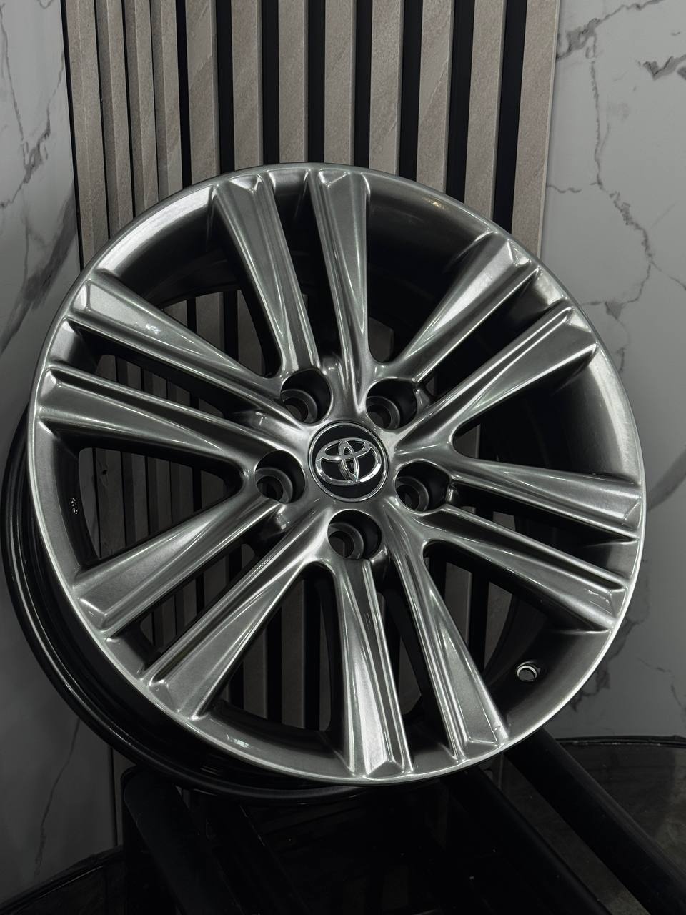 Top Grade Toyota 738 7x17/5x114.3 D60.1 ET40 4 диска графит