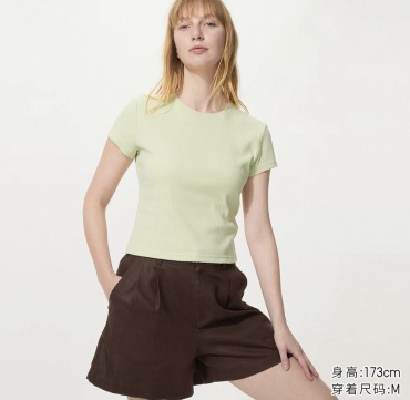 Футболка Uniqlo светло-зеленый