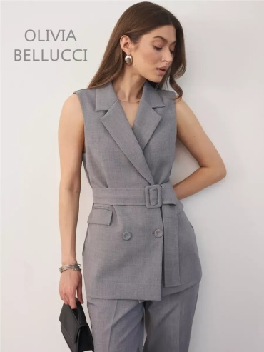 Костюм повседневный Olivia Bellucci серый