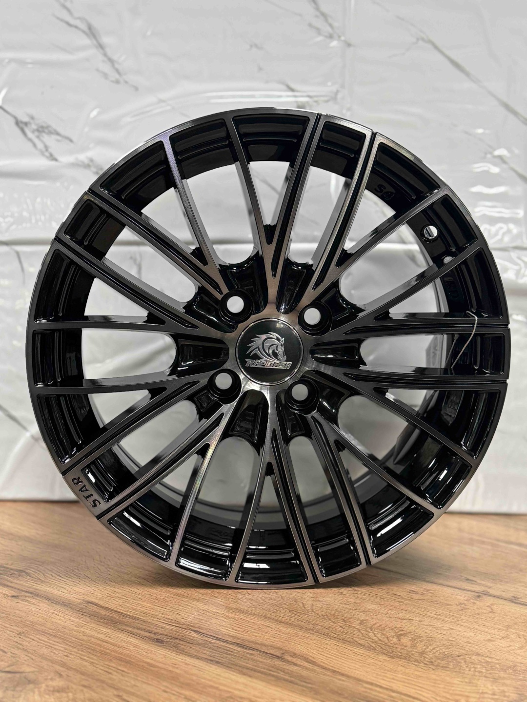 Top Grade 50109 6.5x15/4x100 D67.1 ET35 4 диска черный, серебристый