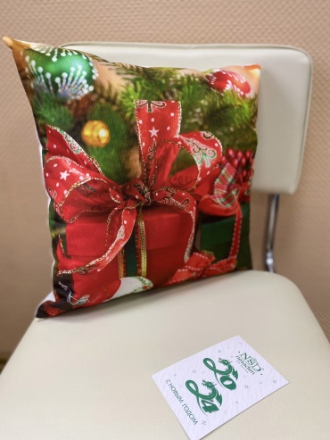 Подушка декоративная Nesaden 45x45 см, NeSaDen думка "Новогодняя" 45*45