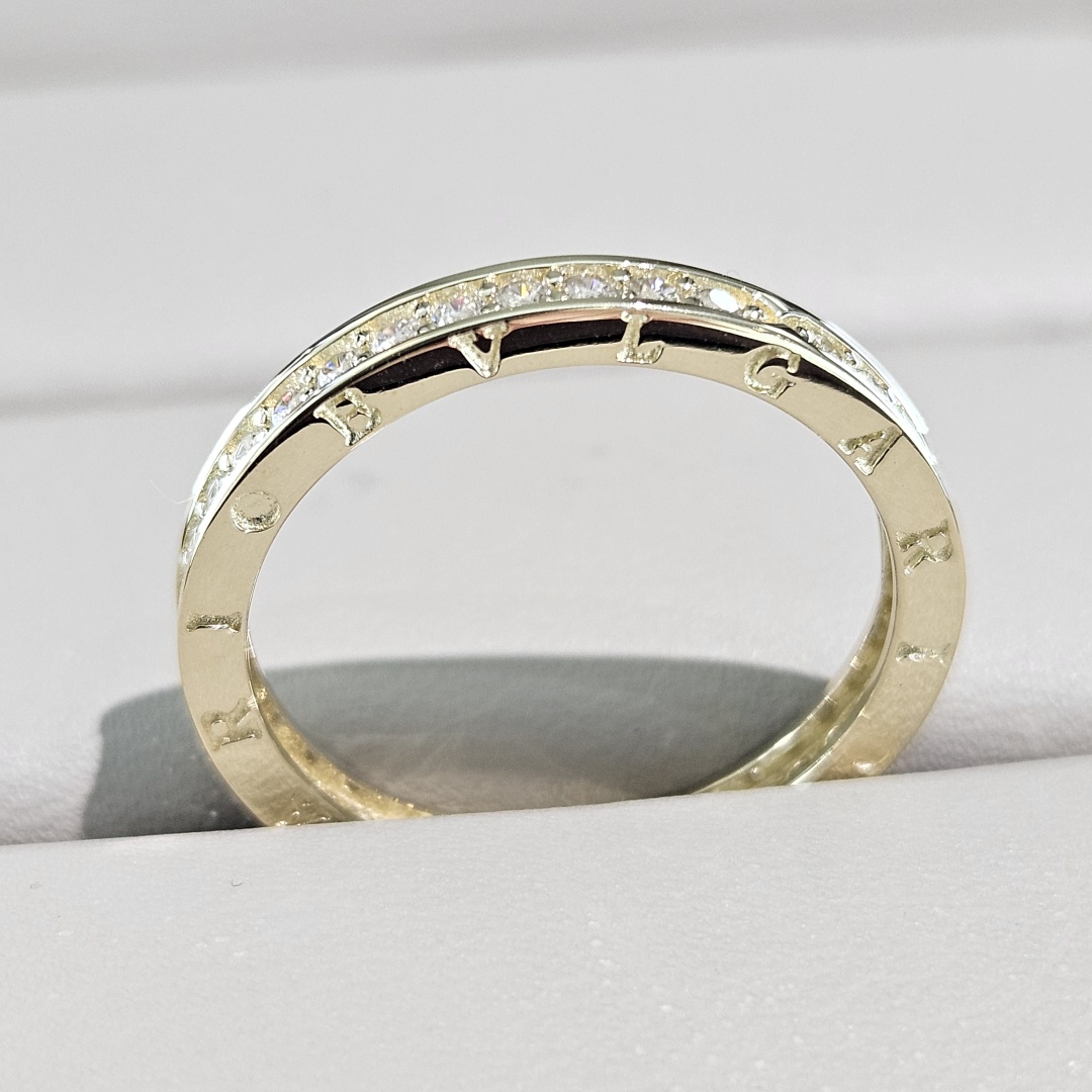 Gaukhar Jewelry BK025-R размер 17 вес 2.12 г золото, фианит