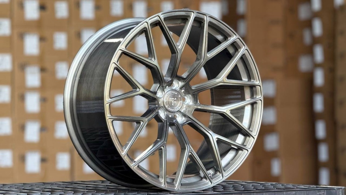 Titan-forged-bmw-new-3-4-5-8-x3-x4-yc7943-d20_2 9/10x20/5x112 D66.6 ET20 4 диска черный, серебристый, графит