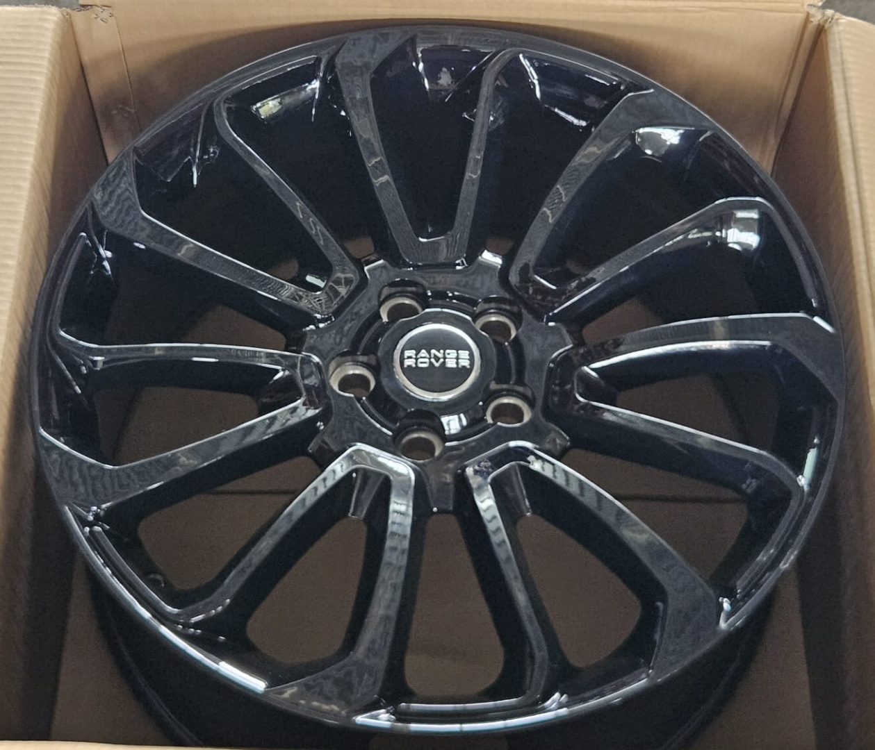 Fonyee H701F 9.5x21/5x120 D72.6 ET49 4 диска черный