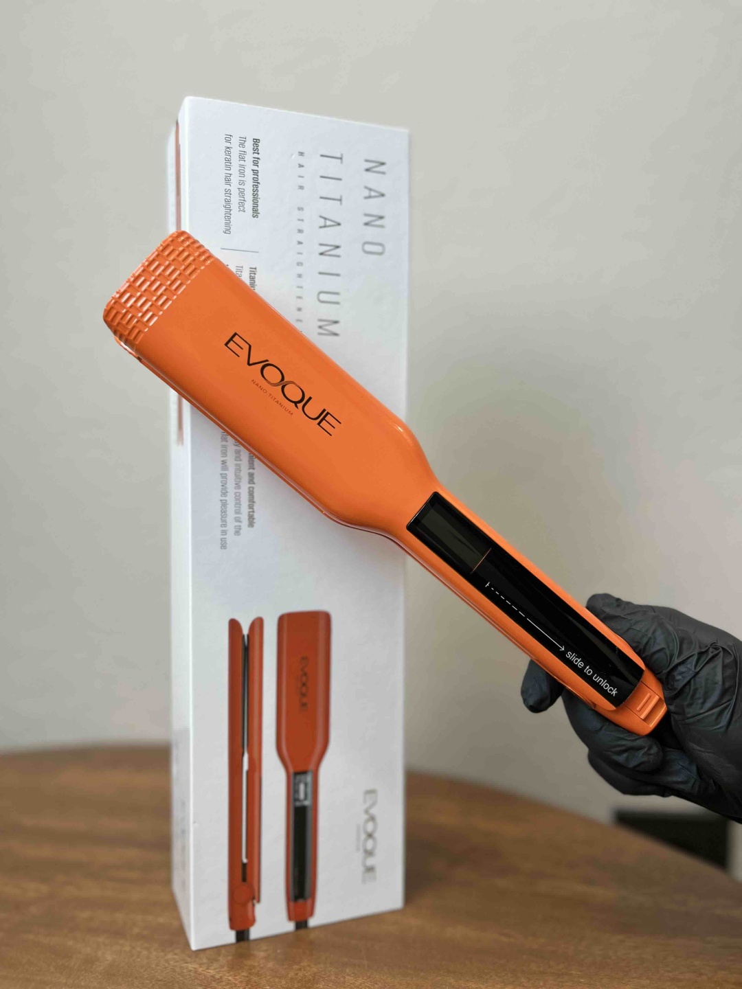 EVOQUE Nano Titanium Aperol утюжок
