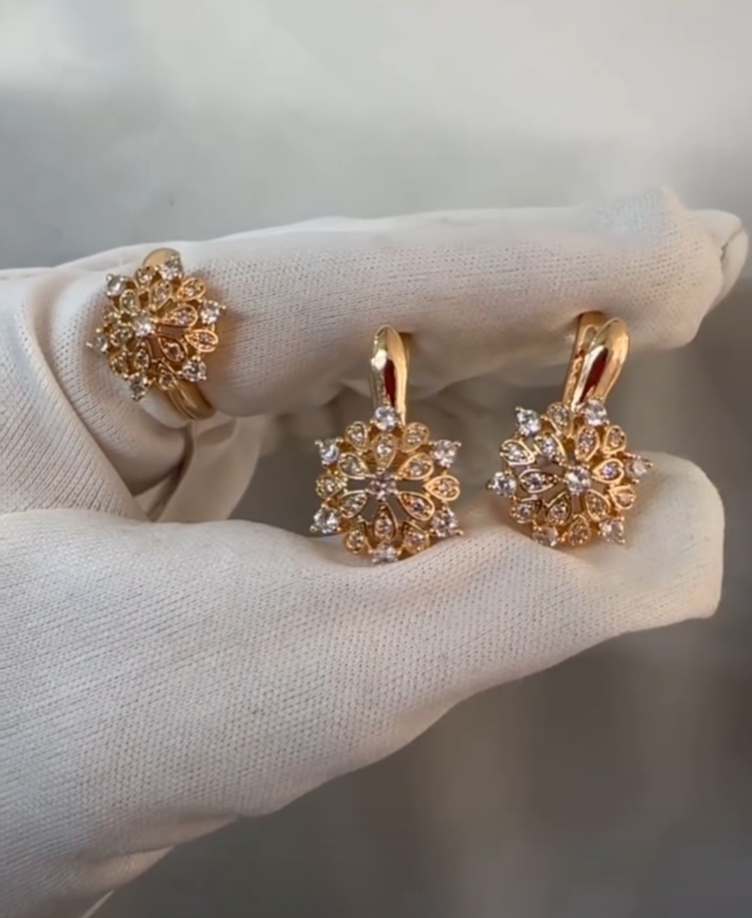 Медицинское золото, кристаллы Swarovski
