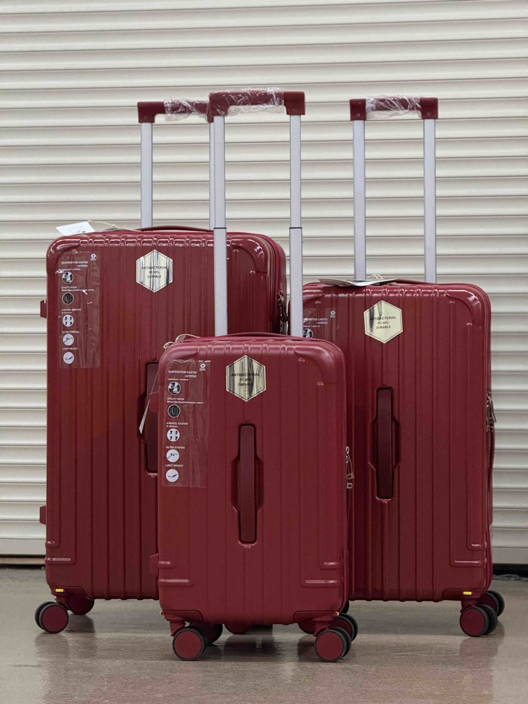 Комплект чемоданов Longstar pc-001 поликарбонат 220 л бордовый, винный