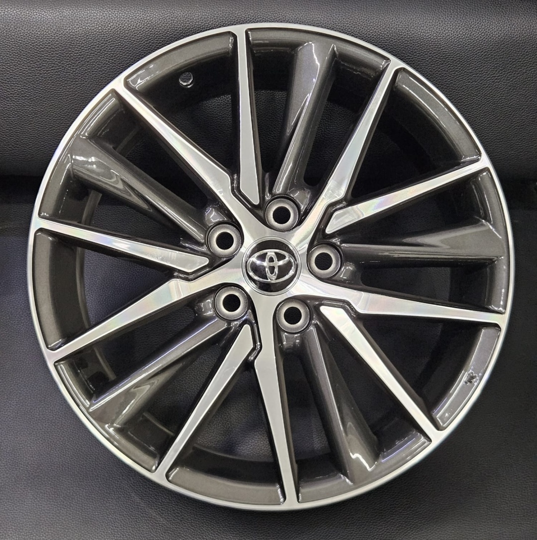 Fonyee SM H893FMG 8x18/5x114.3 D60.1 ET50 4 диска графит