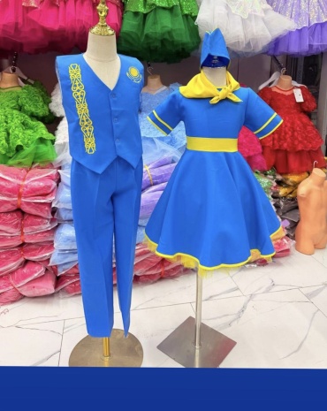 Национальный костюм голубой