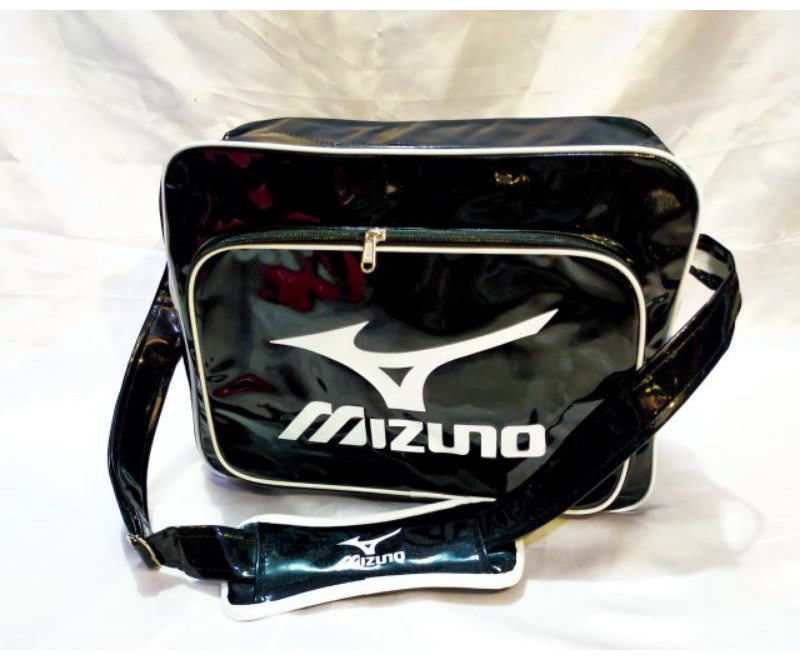 Сумка Mizuno синтетика черный 35 л