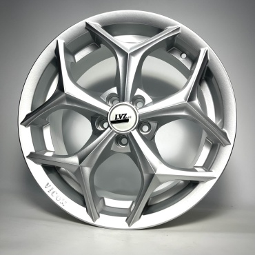 LVZ Кристалл 7.5x17/5x100 D67.1 ET35 4 диска серебристый