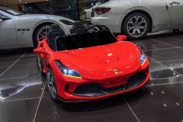 Toyla Ferrari F8 Turbo 24вольт красный