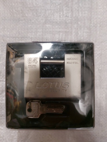 Замок навесной, финский Lotus 1350566404, 70х84 мм
