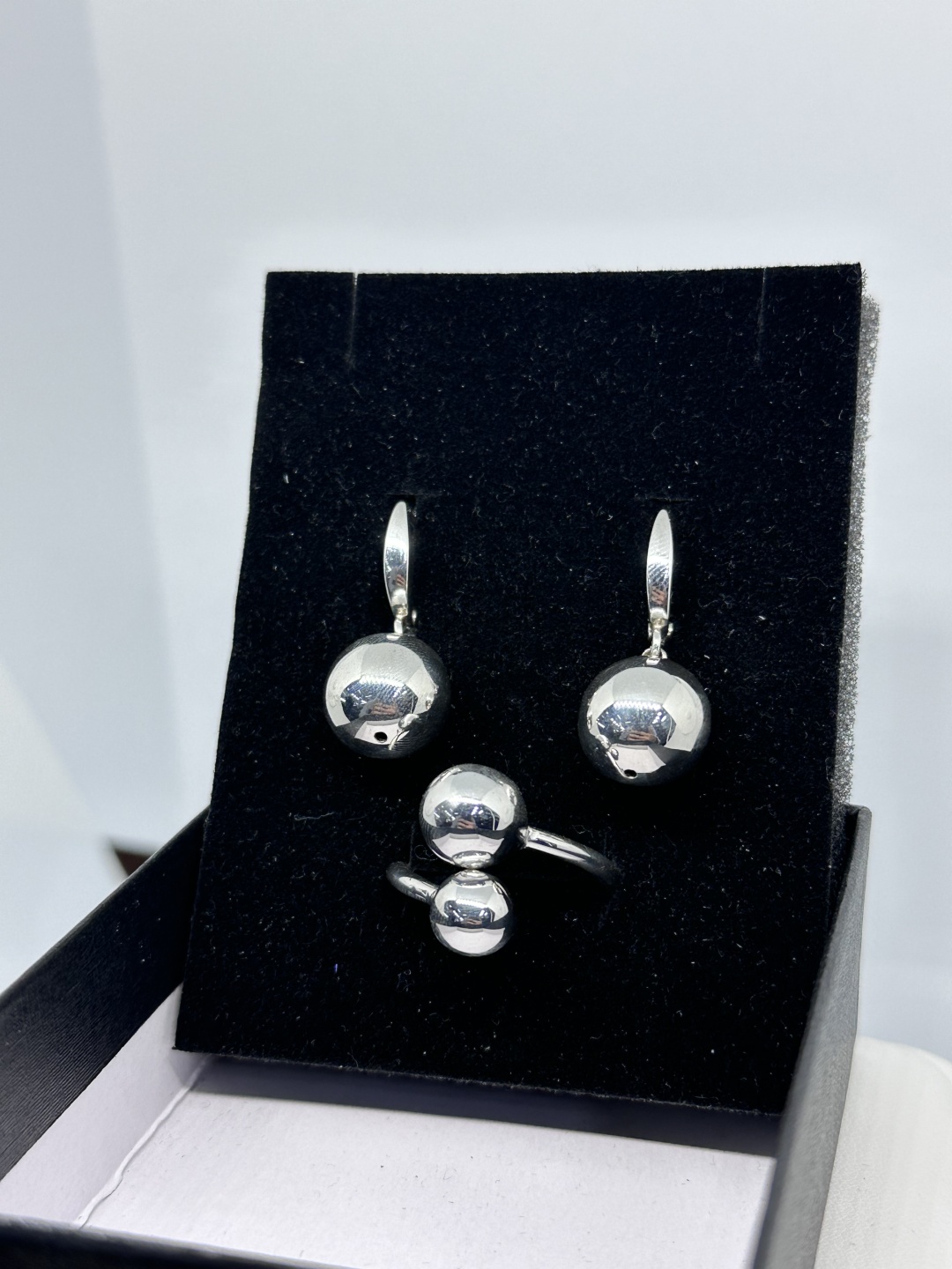 Silver Gold Almaty 63582543 вес 9 г серебро, без вставок