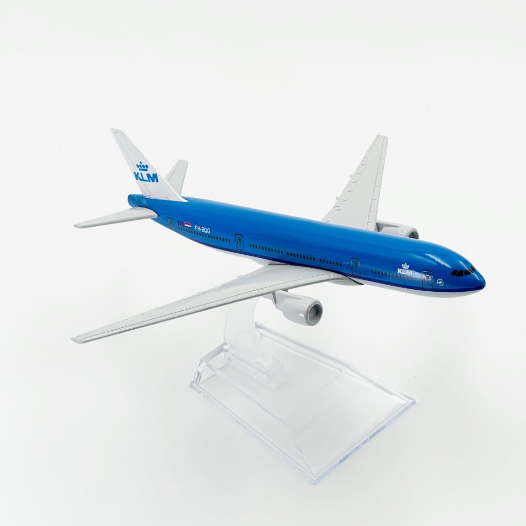 Коллекционная модель Самолет Kuvert B777 KLM 16 см 1:400