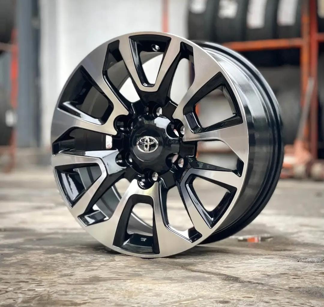 Rainbow Dance Prado 7.5x17/6x139.7 D106.2 ET25 4 диска черный, серебристый