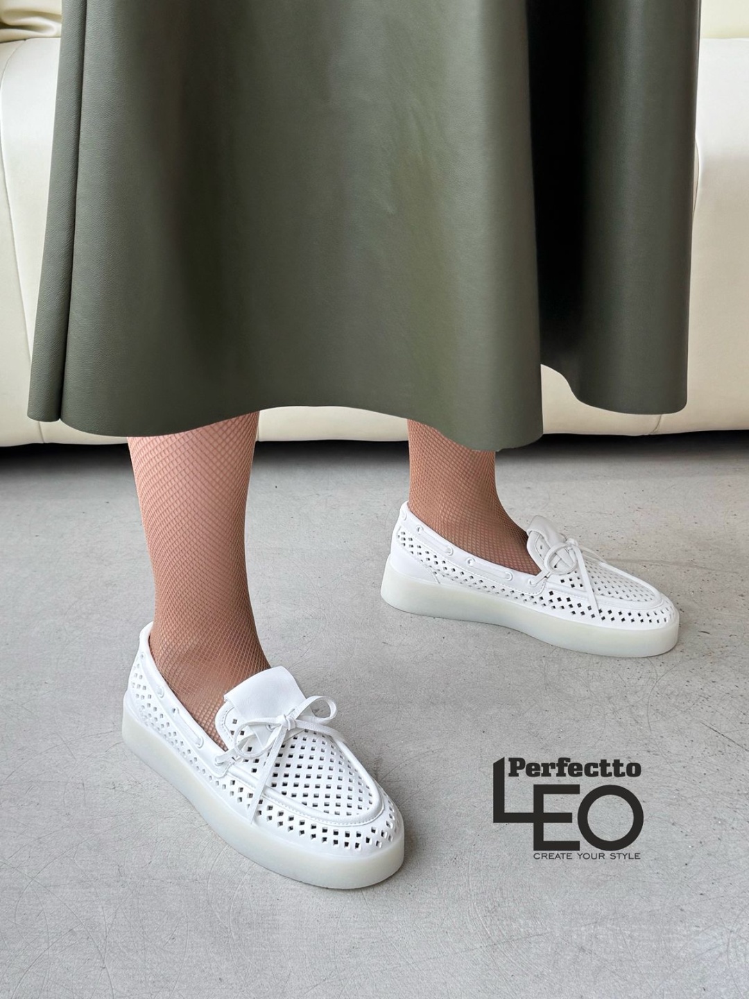 Лоферы LEO белый