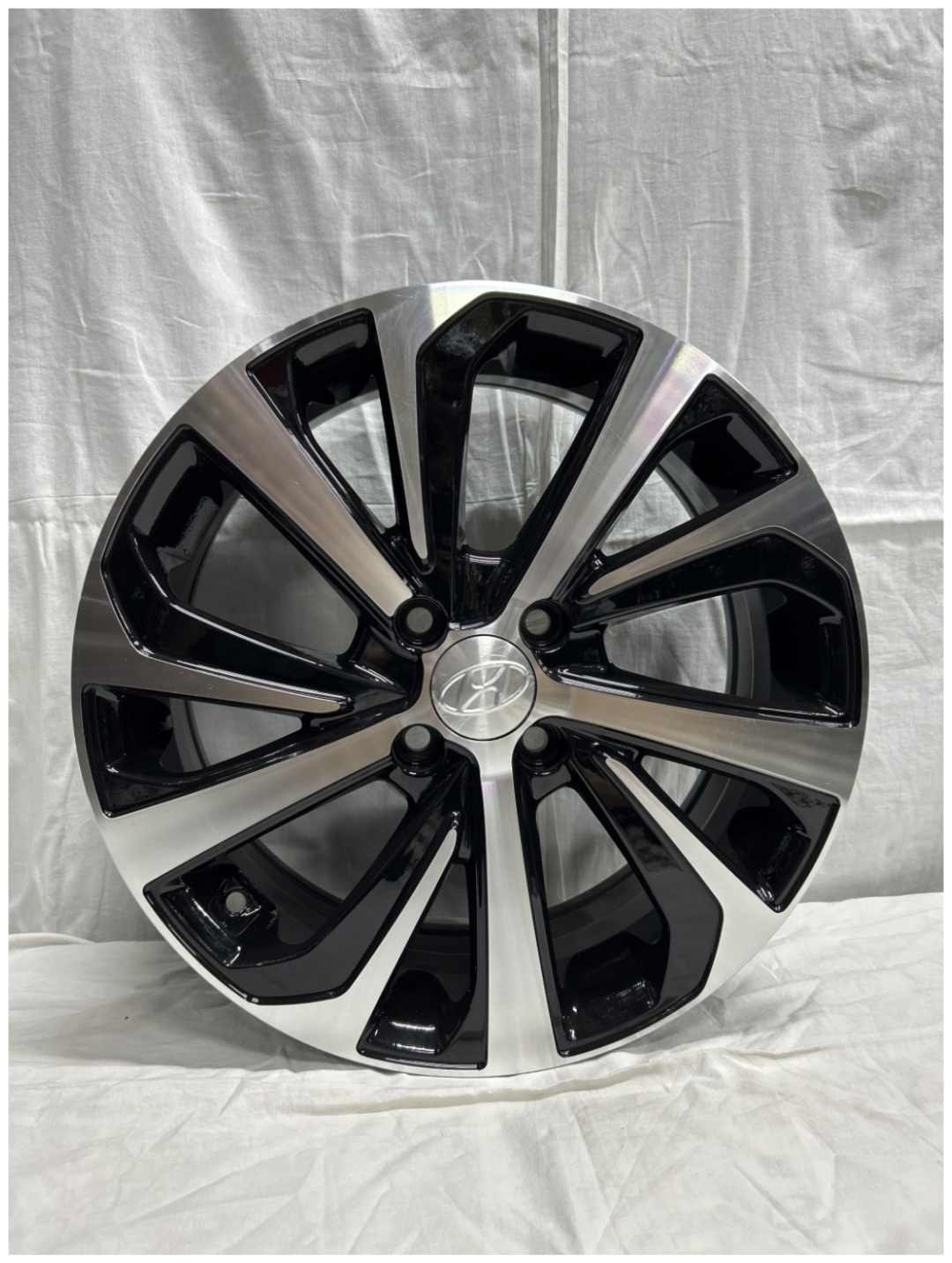 LKN Lkn1098 6.5x16/4x100 D54.1 ET40 4 диска черный, серебристый