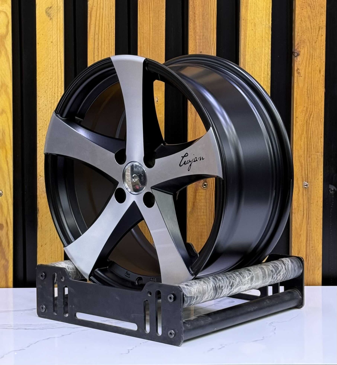 AvtoStyle 5367 7x16/4x100 D67.1 ET30 4 диска черный, серебристый