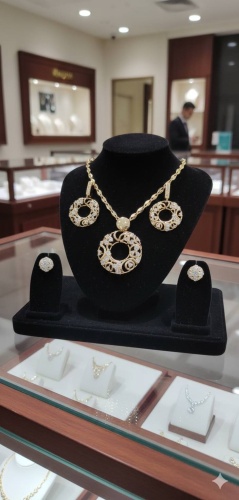 Fallon Jewelry медицинское золото, фианит
