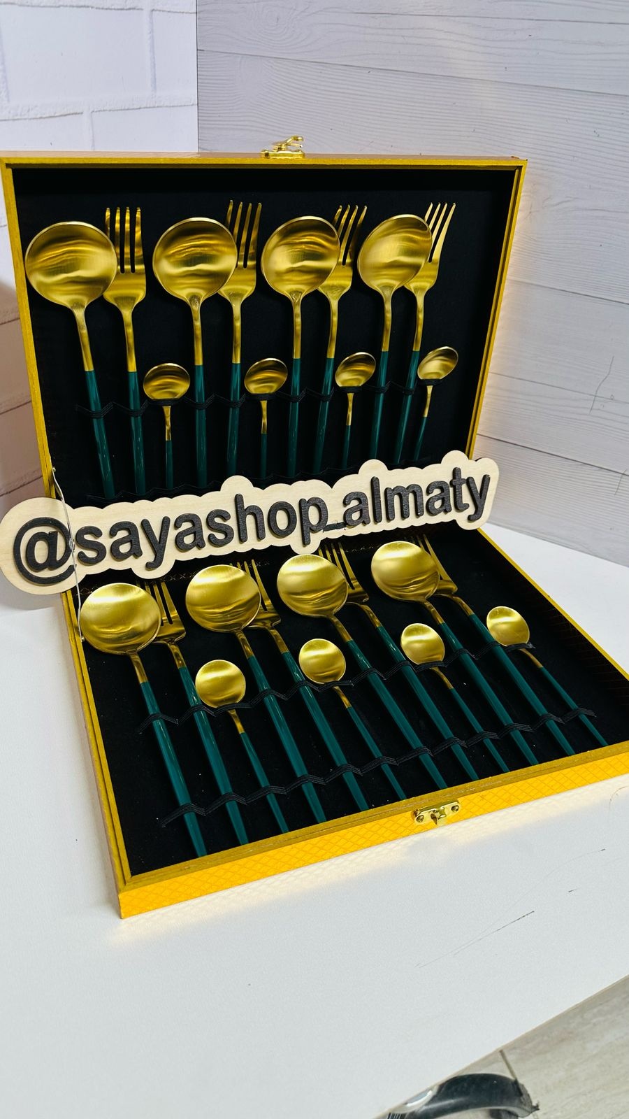 Набор столовых приборов SAYA SHOP 24 шт, зеленый, золотистый SAYA SHOP