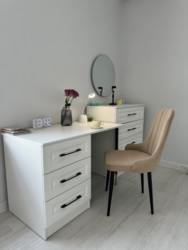 Стул Qaz Oryndyq Султан, 95x55x55 см, черный, светло-коричневый 1 шт.
