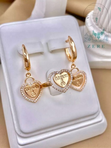 ZERE 679327795 вес 5.86 г золото, фианит