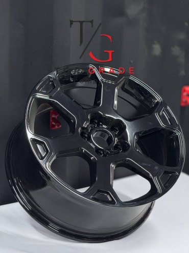 Top Grade 9040 8x17/5x114.3 D60.1 ET35 4 диска черный