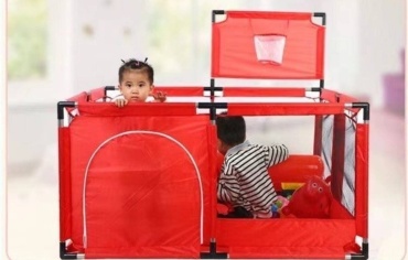 Игровой манеж 125x125x66 см, красный
