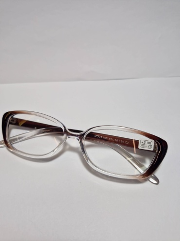Корригирующие 108 pd62-64 коричневый +2