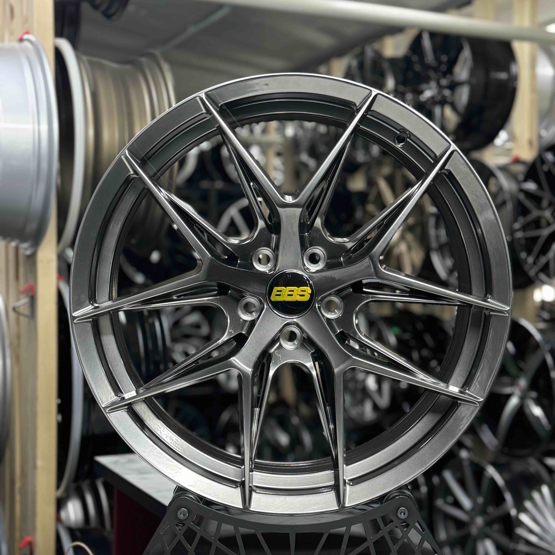 BBS XF016 8.5x19/5x108 D73.1 ET38 4 диска графит