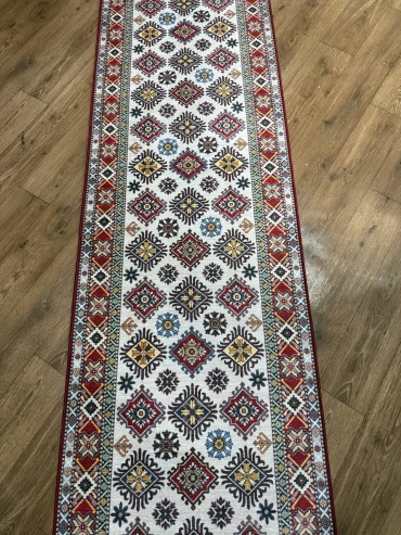 Ковровая дорожка Royal Line короткий ворс, акрил, полиэстер, 150 см x 4 м
