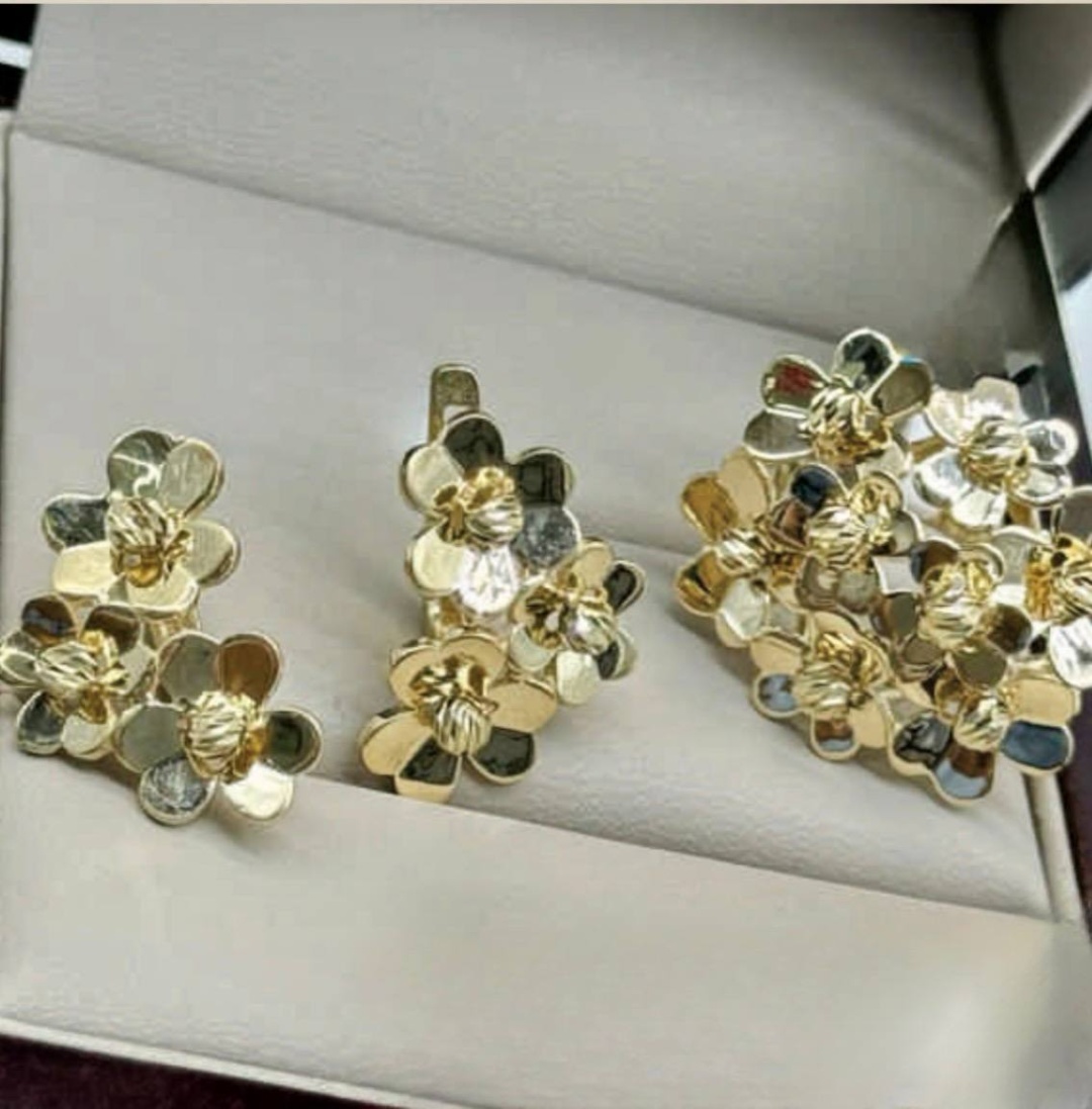 Italy Gold S394452 вес 8.4 г золото, без вставок