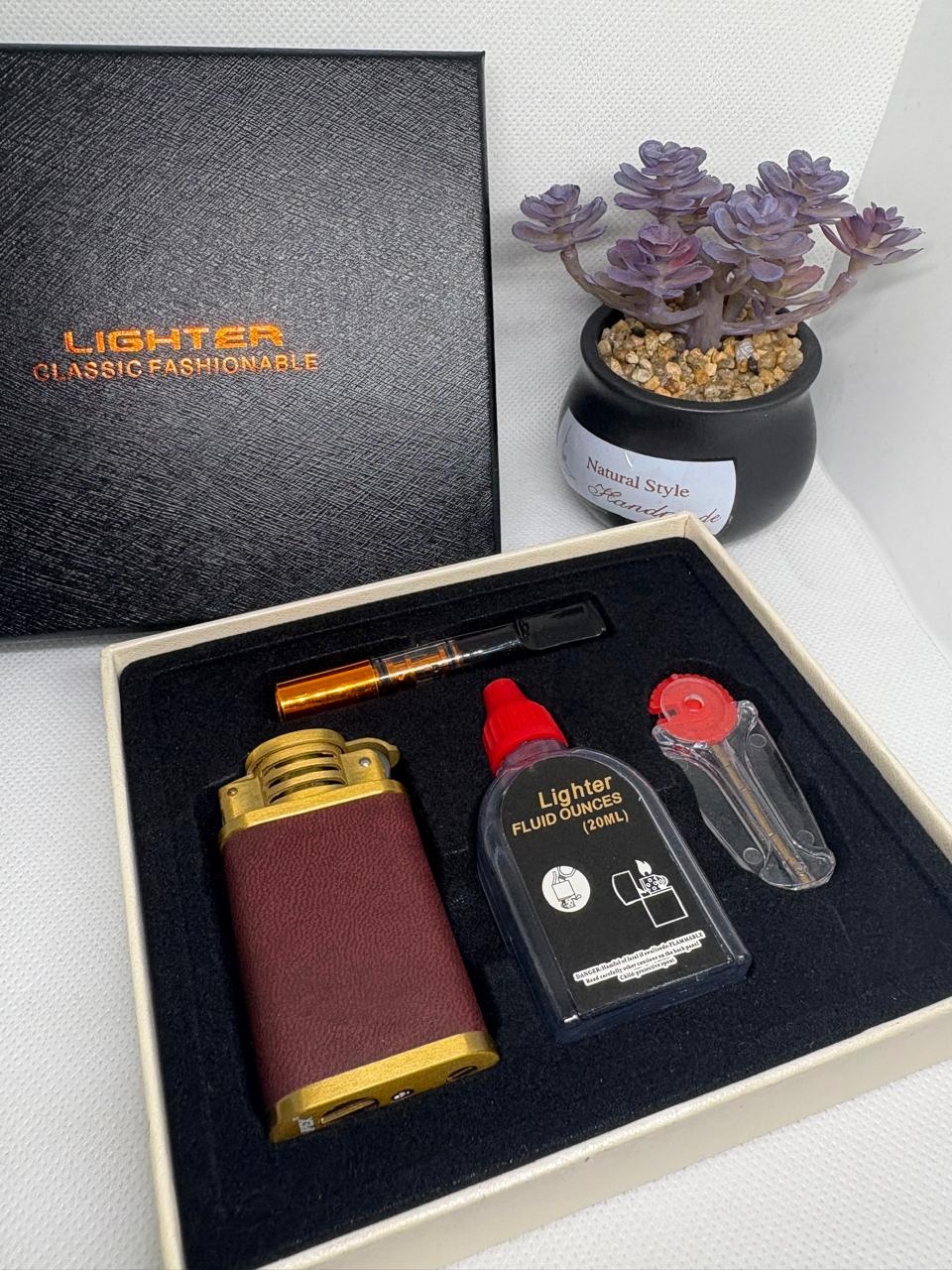 Lighter бензиновая зажигалка Marsel 007, ABS пластик, искусственная кожа