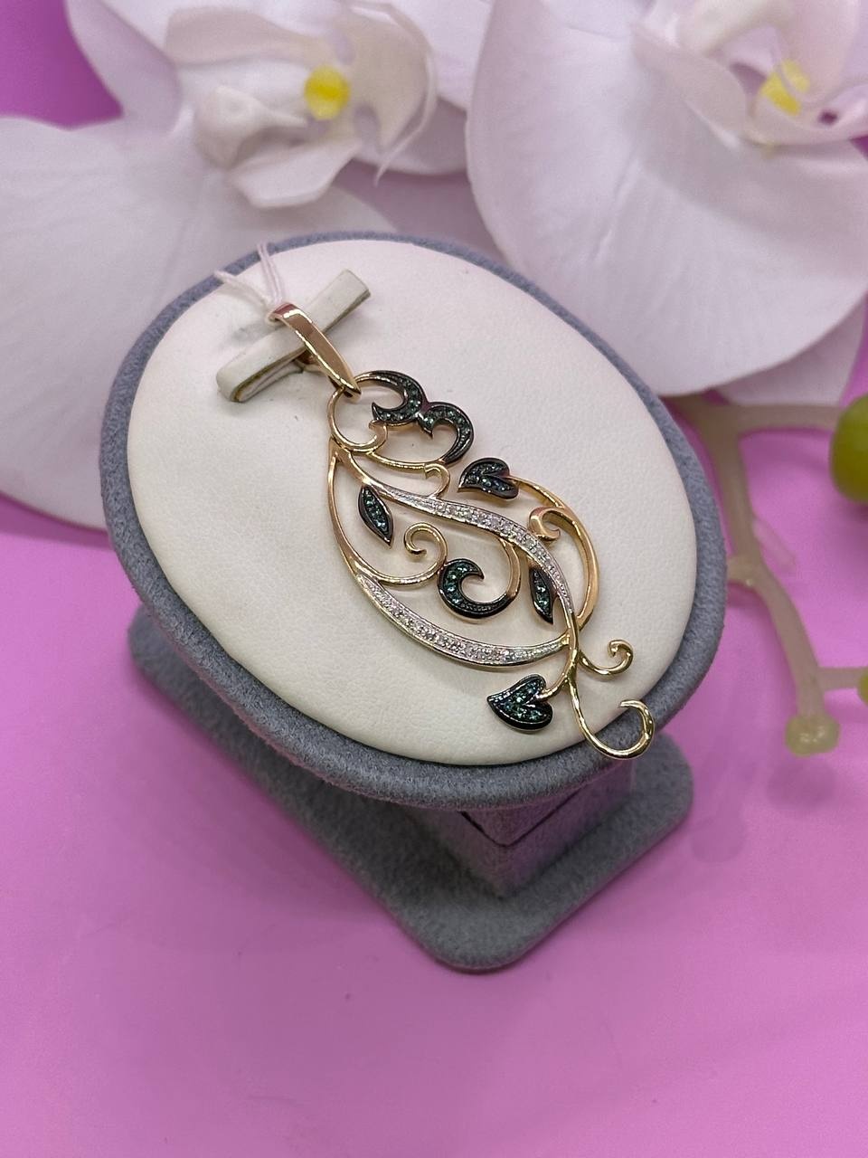 Брошь SAR JEWELRY VIP44A-004_5184 вес 5.5 г золото, бриллиант, топаз