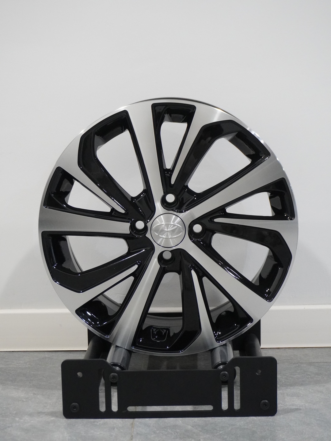 PDW TURONE 6.5x16/4x100 D54.1 ET40 4 диска серебристый, черный