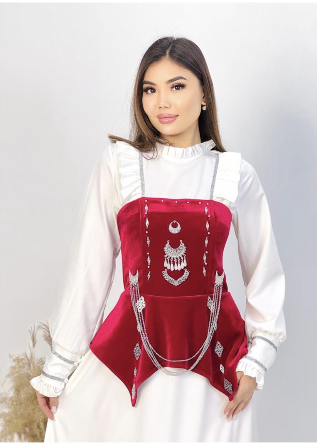 Национальный костюм Сумая красный