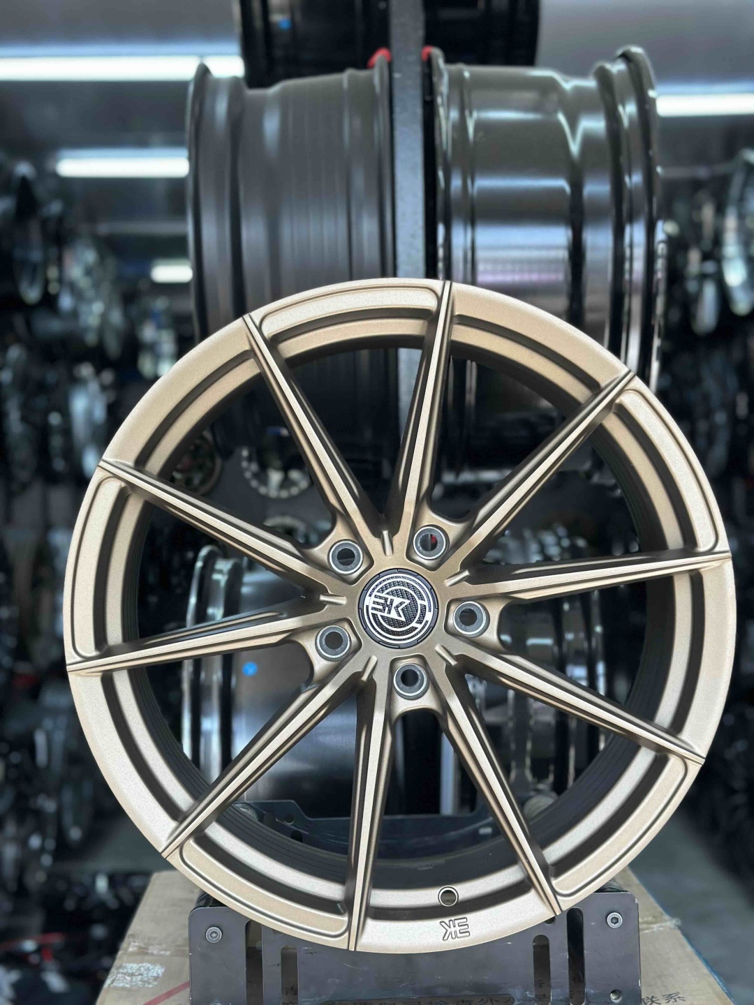 KE 1195 Flow Forming полу ковки 8.5x19/5x120 D72.6 ET30 4 диска бронзовый