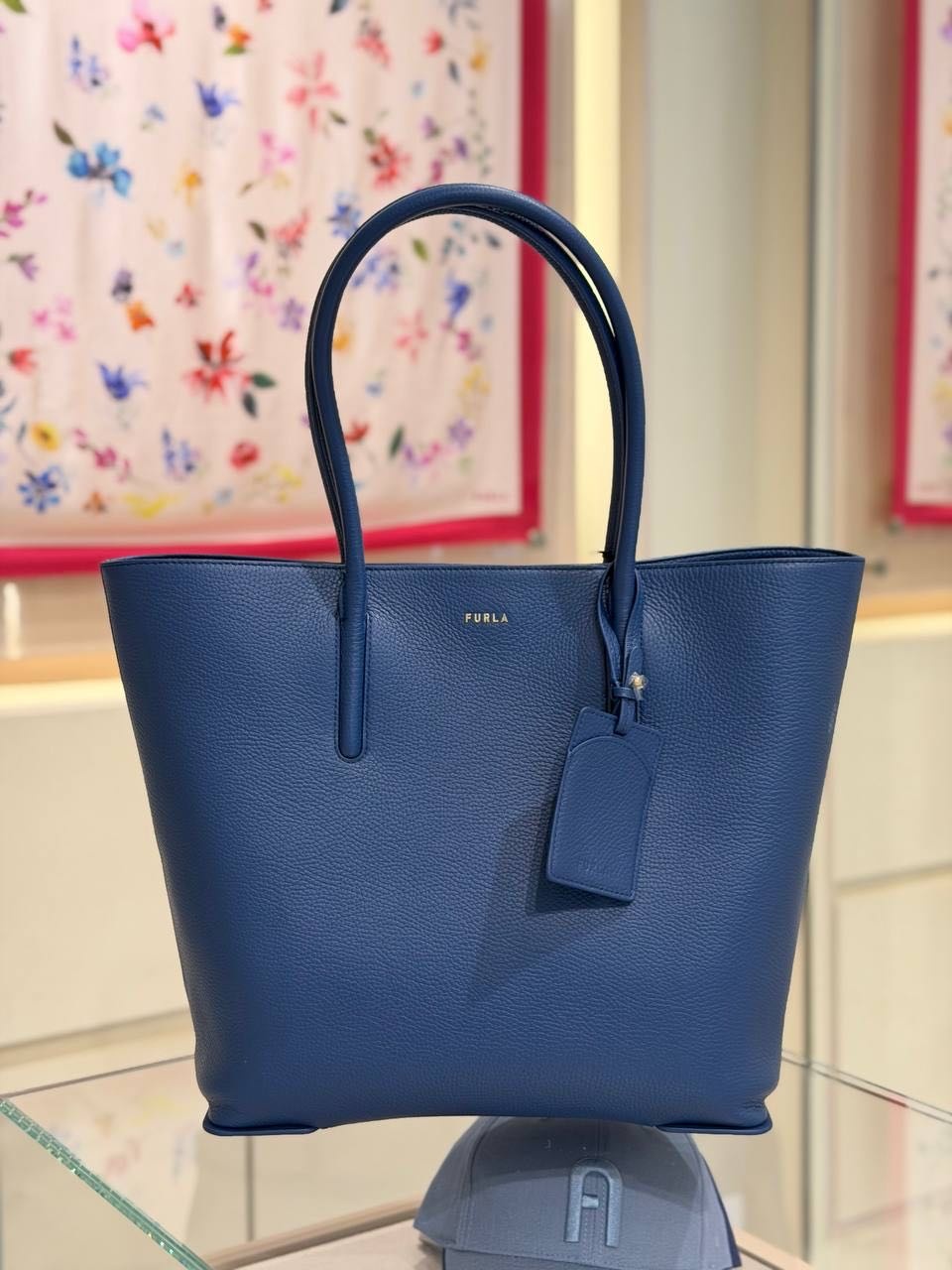 Сумка тоут FURLA натуральная кожа синий
