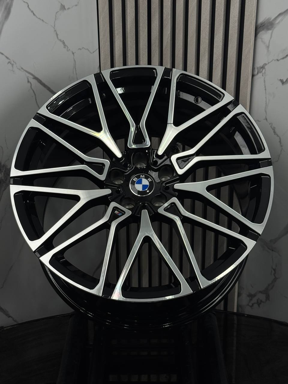 Top Grade BMW КОВКА TJ03054 9.5/10.5x20/5x112 D66.56 ET38.4 4 диска серебристый, черный