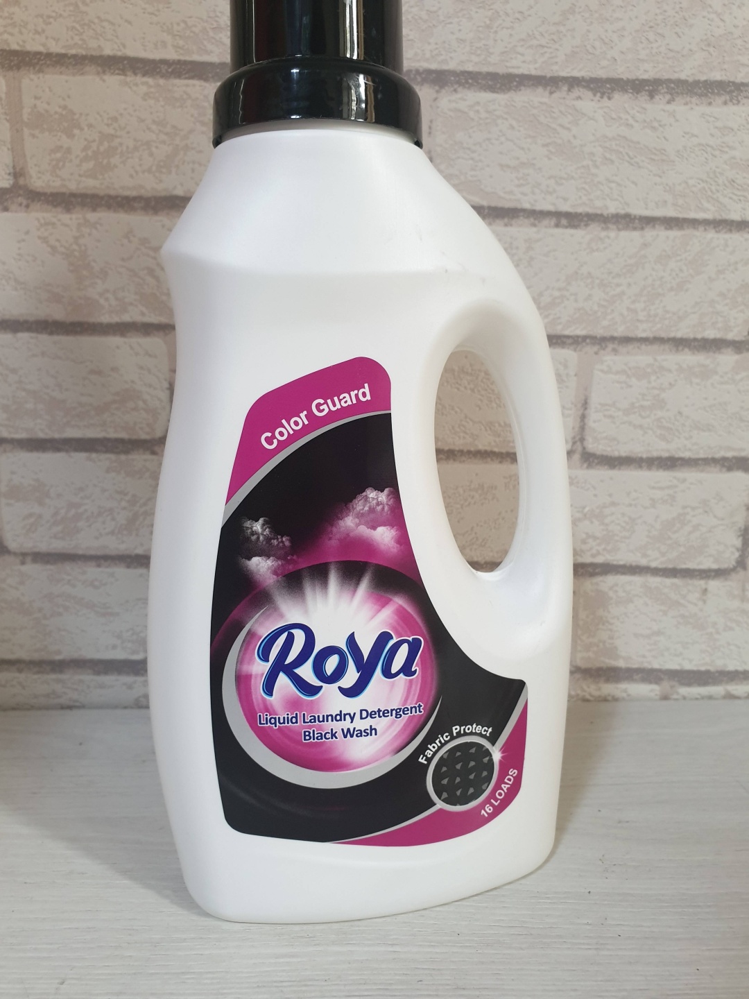 Roya Гель для стирки тёмной и черной ткани Black Wash 1.2 л