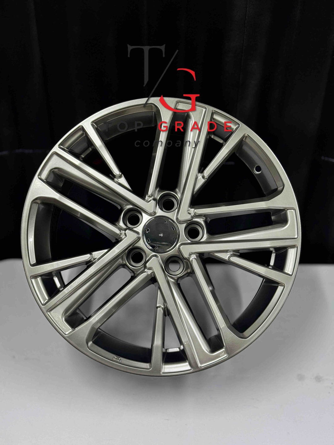 Top Grade Diski0193 7.5x17/5x114.3 D60.1 ET45 4 диска графит