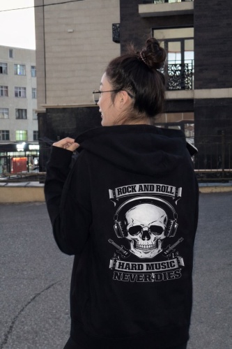 Худи Худи с принтом на спине “Rock and Roll / Hard Music Never Dies