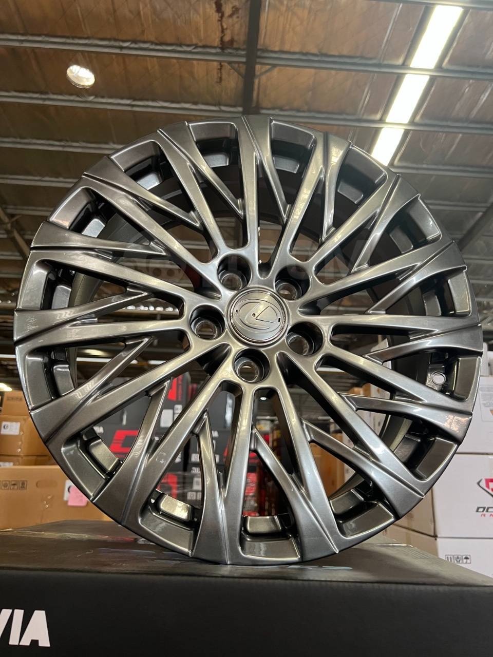 Rainbow DX042 7.5x18/5x114.3 D60.1 ET45 4 диска графит