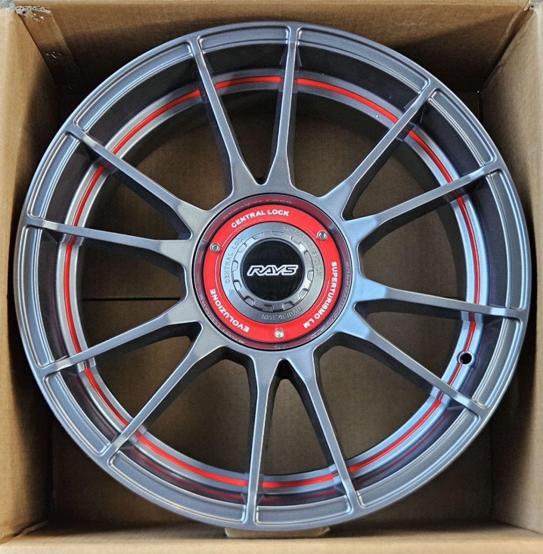 Fonyee 2024 7.5x17/4x100/114.3 D73.1 ET20 4 диска графит